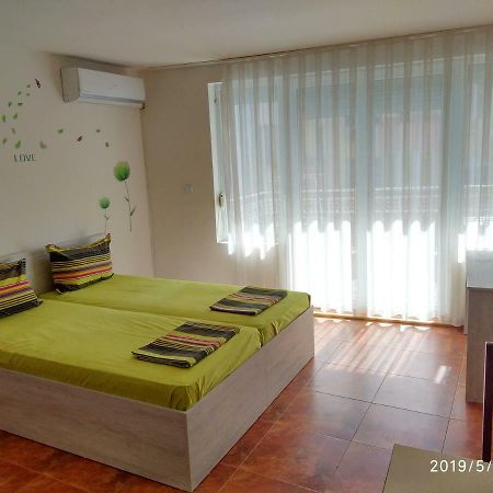 Appartement Downtown Studio à Varna Extérieur photo